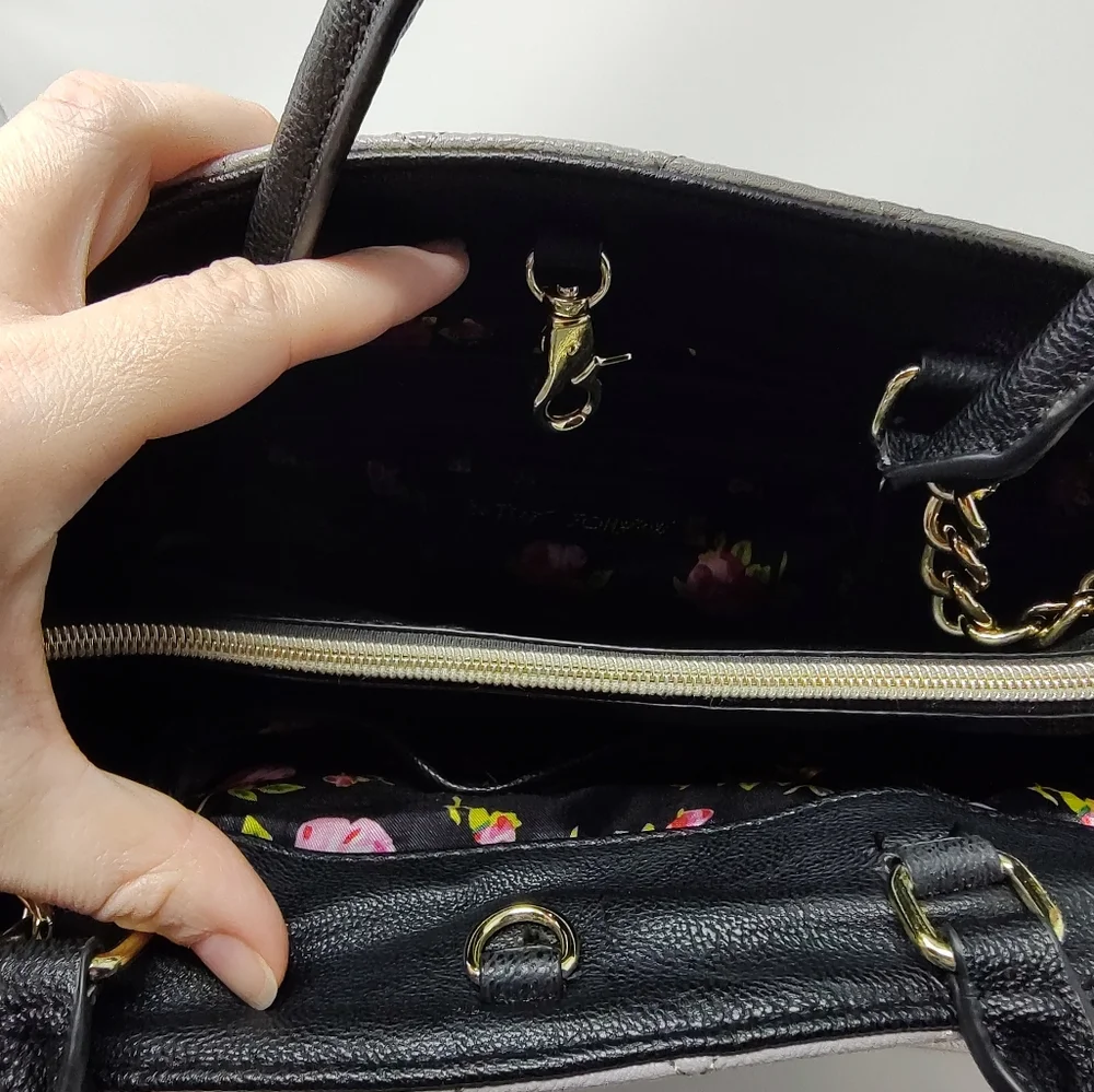 Betsey Johnson gray, black and white stripe quilted faux leather versatile purse - Picture 7 of 12